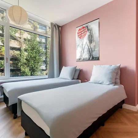 Rotterdam's Coolest Lägenhet