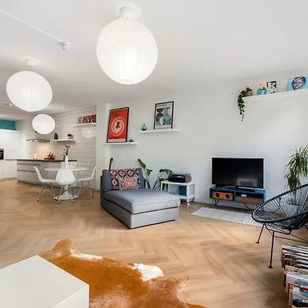 Rotterdam's Coolest 아파트 *